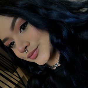 Meet your Posher, Julie